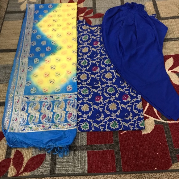 Beautiful blue Katan dress - Picture 7 of 8